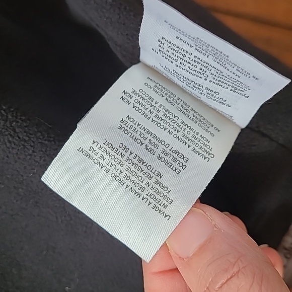 Columbia MSU‎ winter green white yarn Tassel Pom Beanie Hat women's OS - Picture 7 of 11